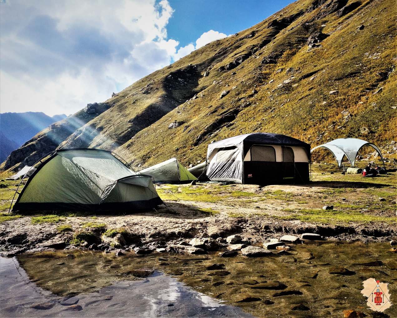 Hampta Circle Trek 4Night 5Days