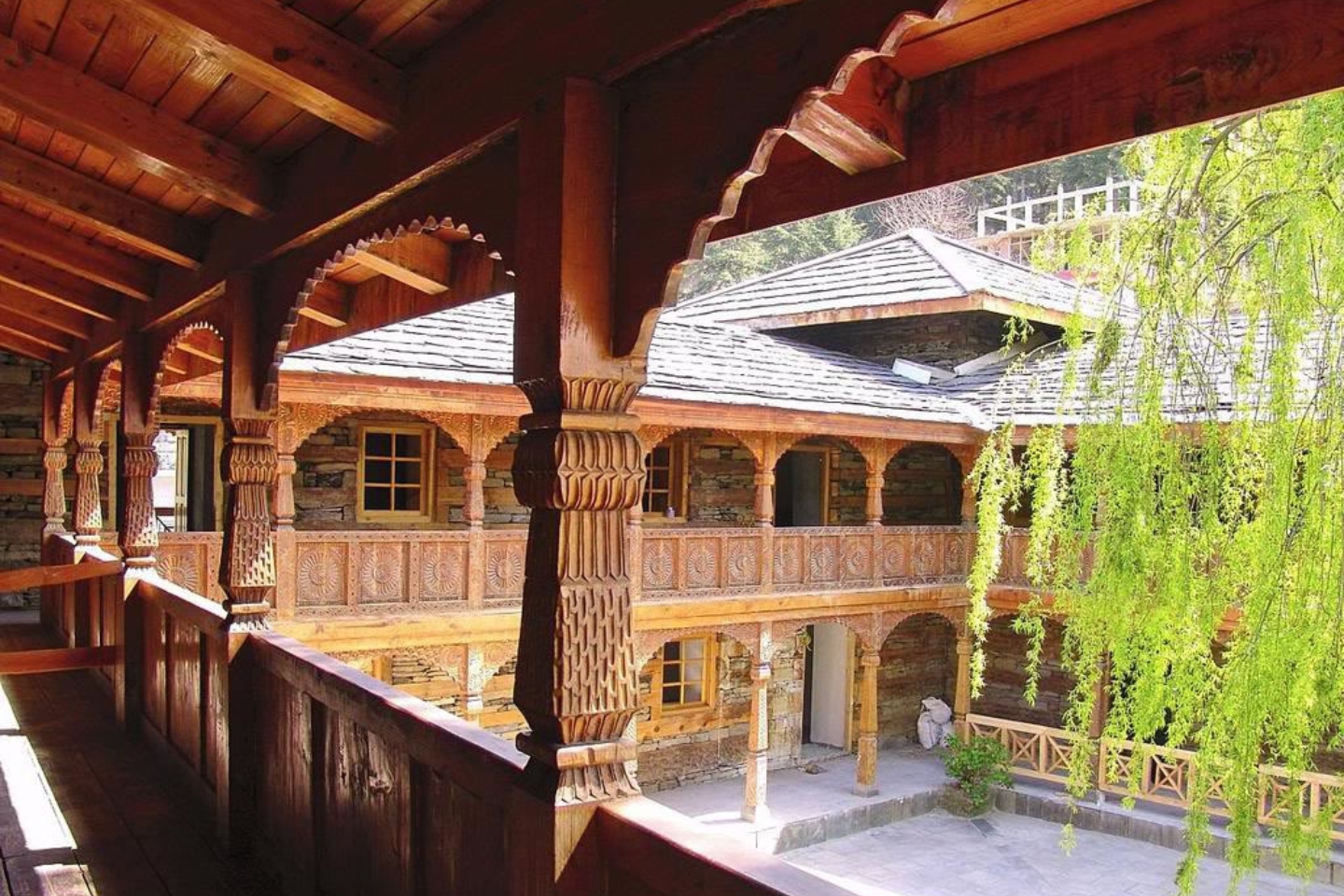Day4: Manali to Naggar - Kullu Day4: Manali to Naggar - Kullu