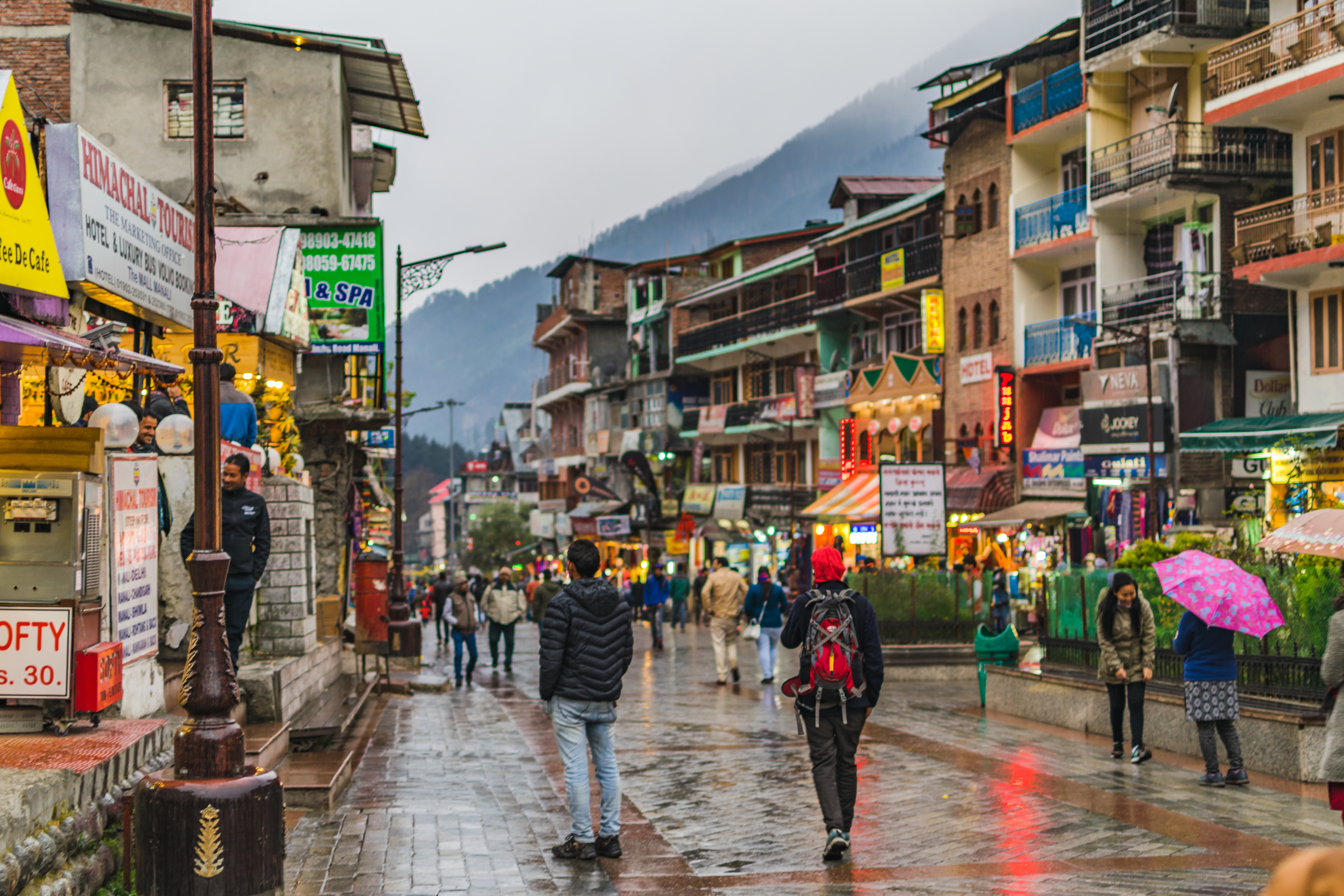  Arrival in Manali & Local Sightseeing