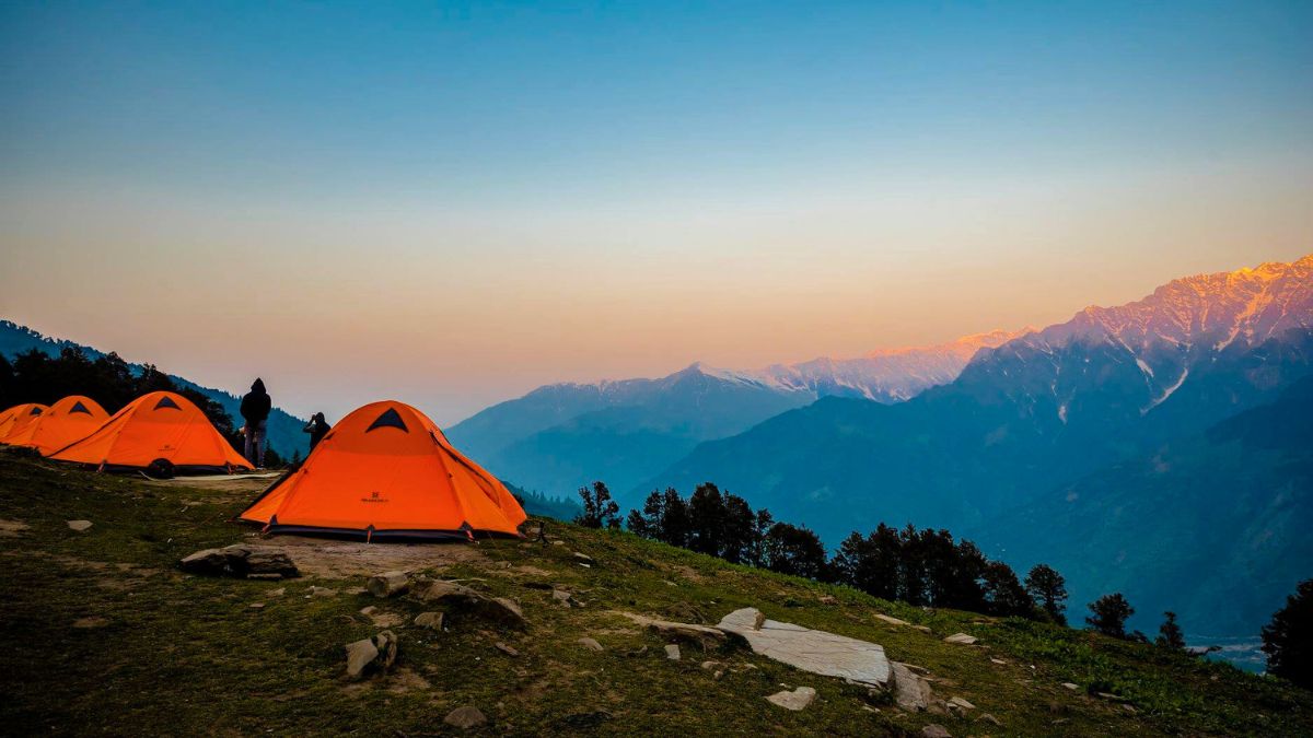 Day 1: Arrival at Manali – Drive to Gulaba – Trek to Campsite