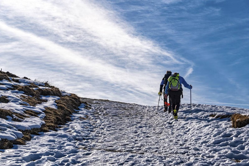 Trek from Manali to Lama Dugh