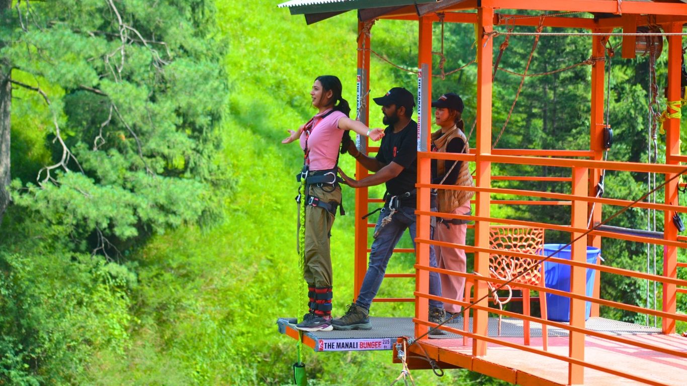 Bungee Jumping in Manali