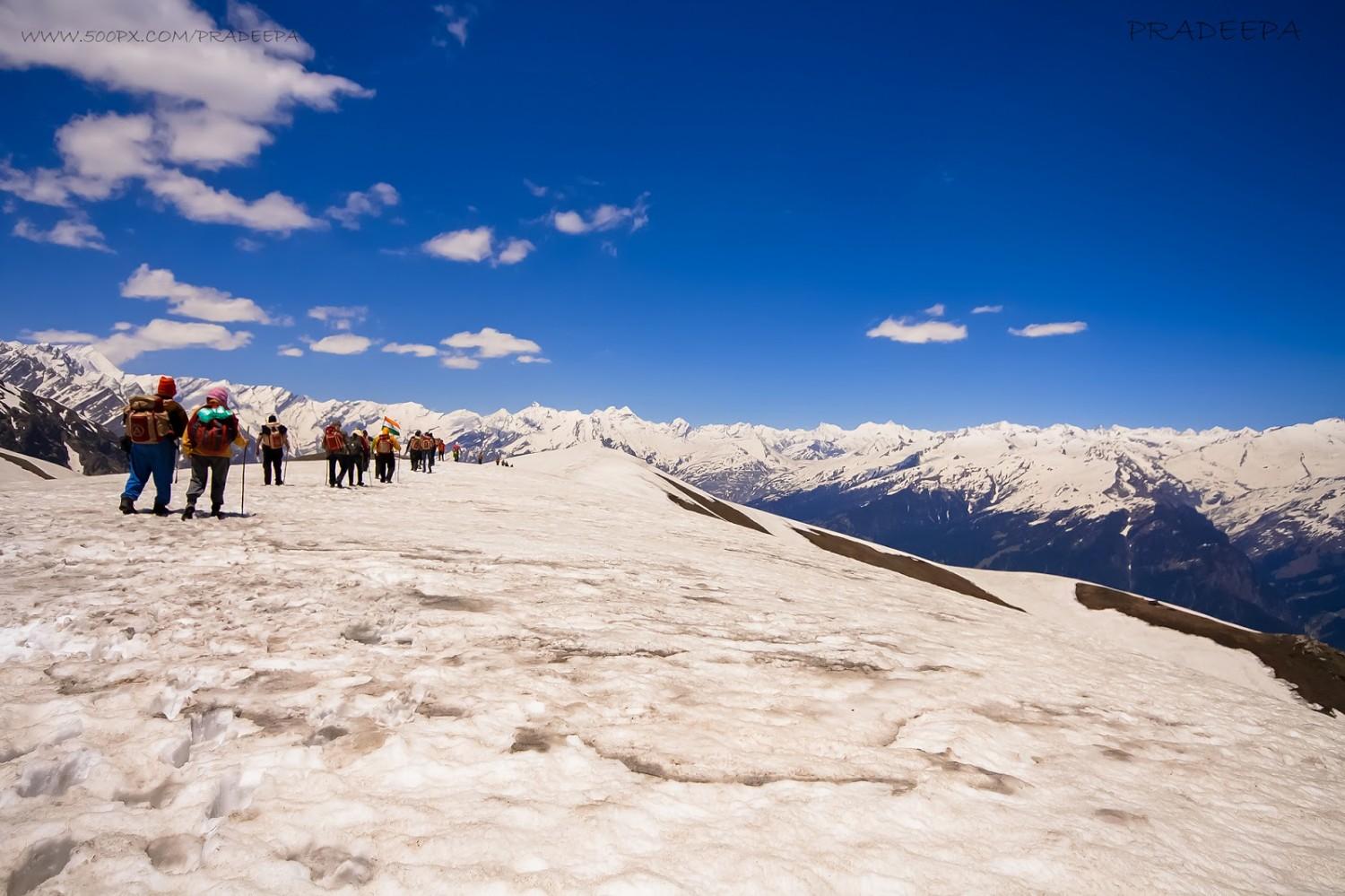 Saurkundi Pass Trek 
